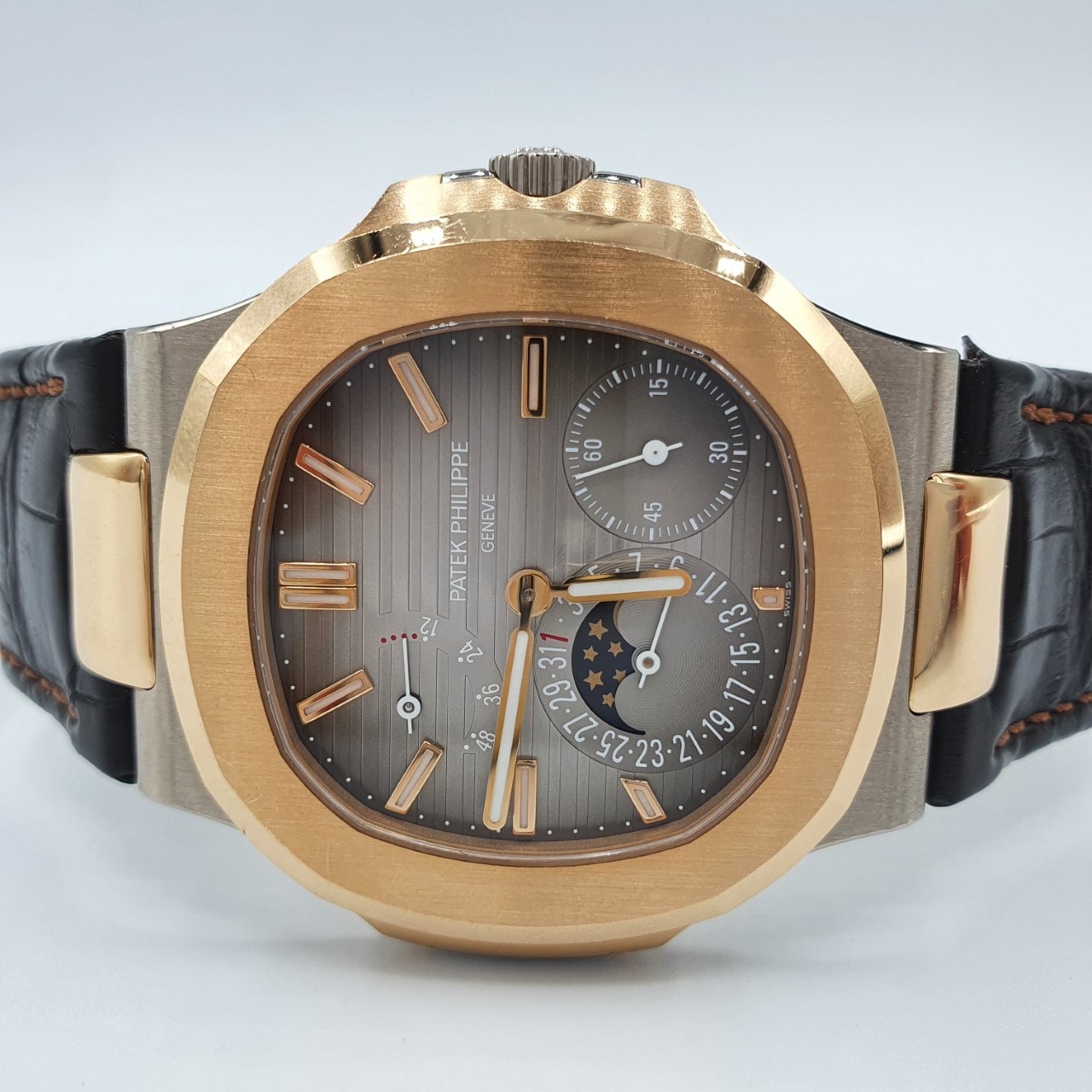 Patek Philippe Nautilus, Date, Moonphase, Rose and White Gold - J.PENDULUM