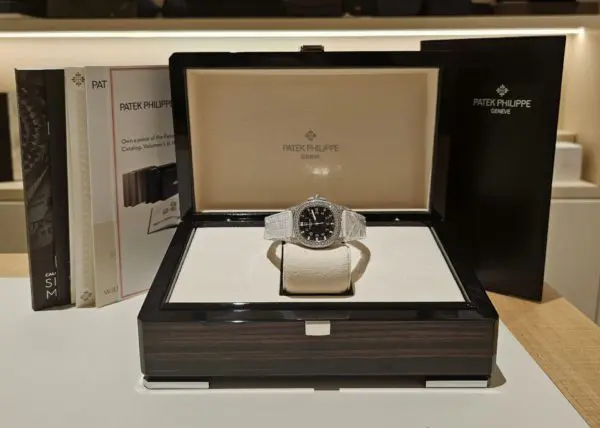 Patek Philippe 35.6mm Aquanaut Gem-Set Bezel Automatic White Gold in box