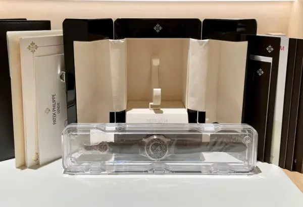 Patek Philippe 38.5mm 175th Anniversary World Time Moonphase White Gold Limited 1300pcs in box