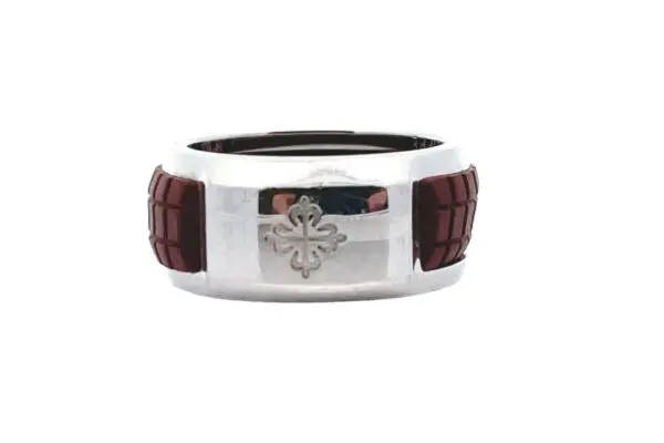 Patek Philippe Aquanaut Luce Ring White Gold and Diamonds front