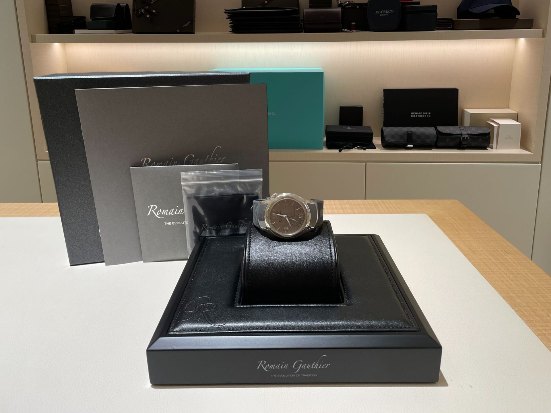 C by Romain Gauthier ''Gray Dial'' - Image 2