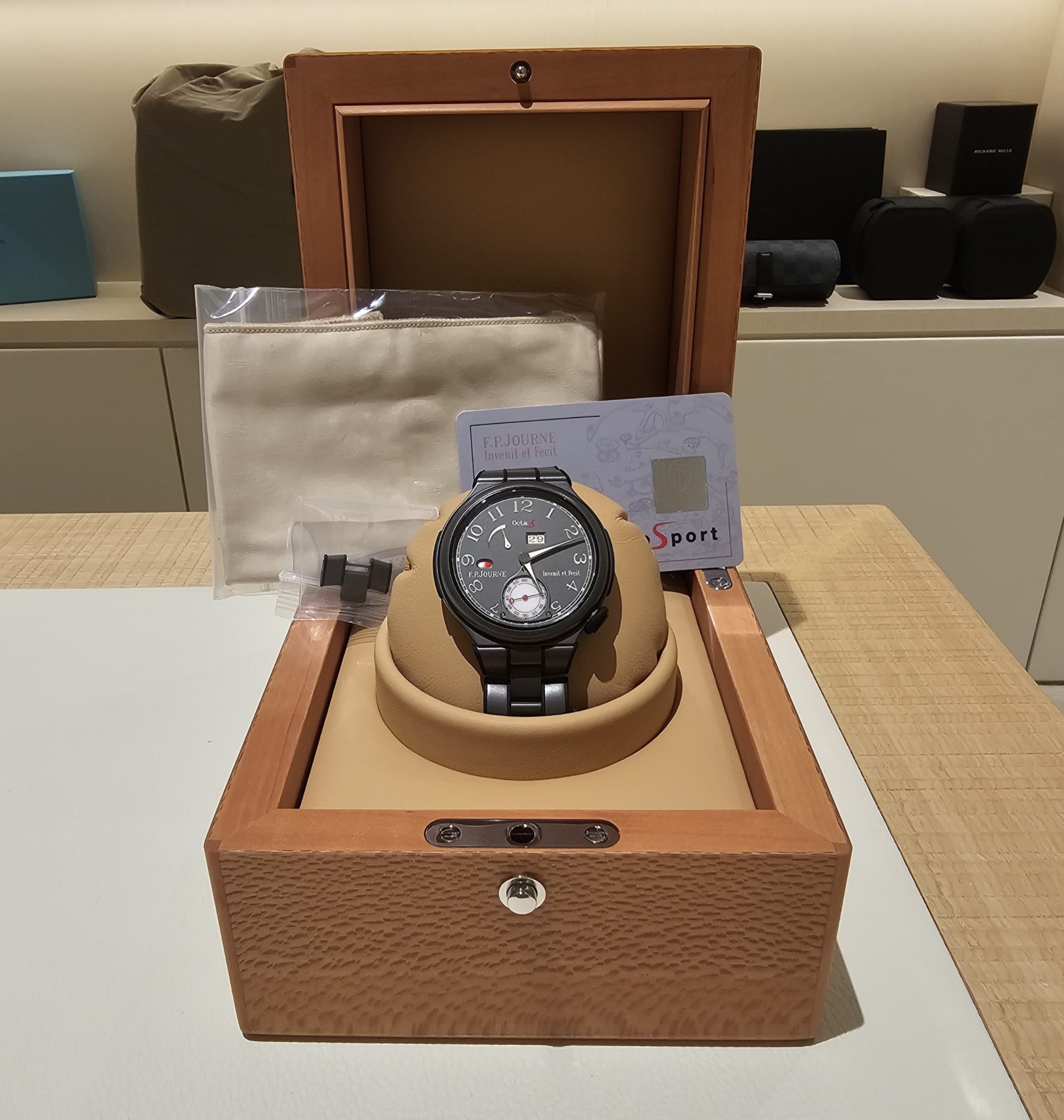 F.P.Journe 42mm Octa Sport Bracelet With Rubber Insert Titanium - Image 2