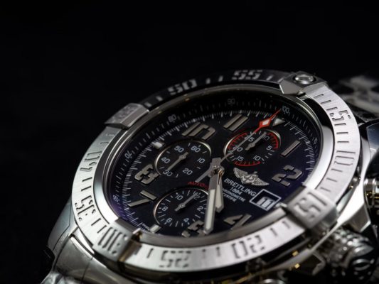 Breitling Chronometre close-up