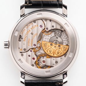 Alternative view of Patek Philippe Calatrava 5075G/021 “Moyen Age”