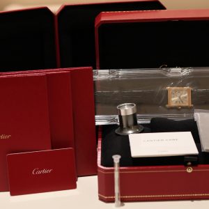 Alternative view of Cartier Tank Chinoise Yellow Gold 39.49mm x 29.2mm