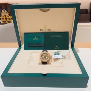 Alternative view of Rolex Daytona "Eye of the Tiger" 116588TBR Yellow Gold 40mm